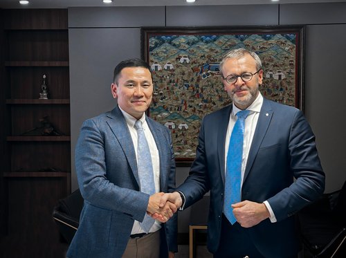 МОНГОЛ, ЧЕХИЙН БИЗНЕС ФОРУМЫГ ЗОХИОН БАЙГУУЛАХ ТАЛААР САНАЛ СОЛИЛЦЛОО 